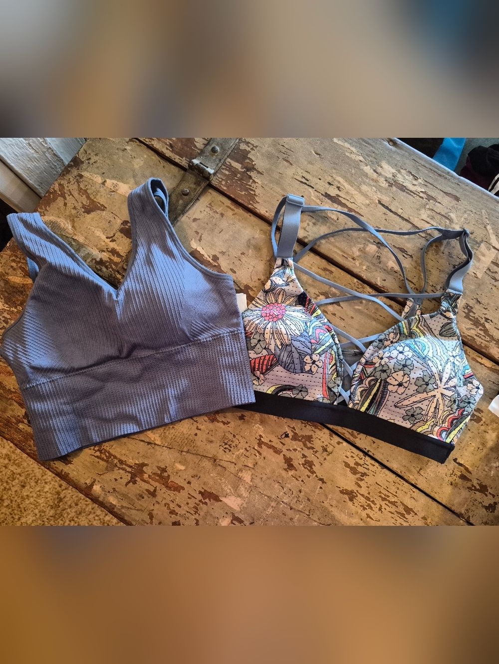 Chic Sports Bra Bundle: Pro Fit Small & Victoria Sport 32B Athleisure Lot - Picture 2 of 7